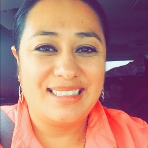 Meet your Posher, Aleida